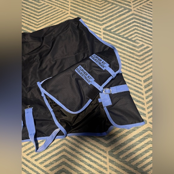 600d Navy Medium Weight Waterproof Horse Turnout Rug 200g Fill - 63" - Picture 10 of 12